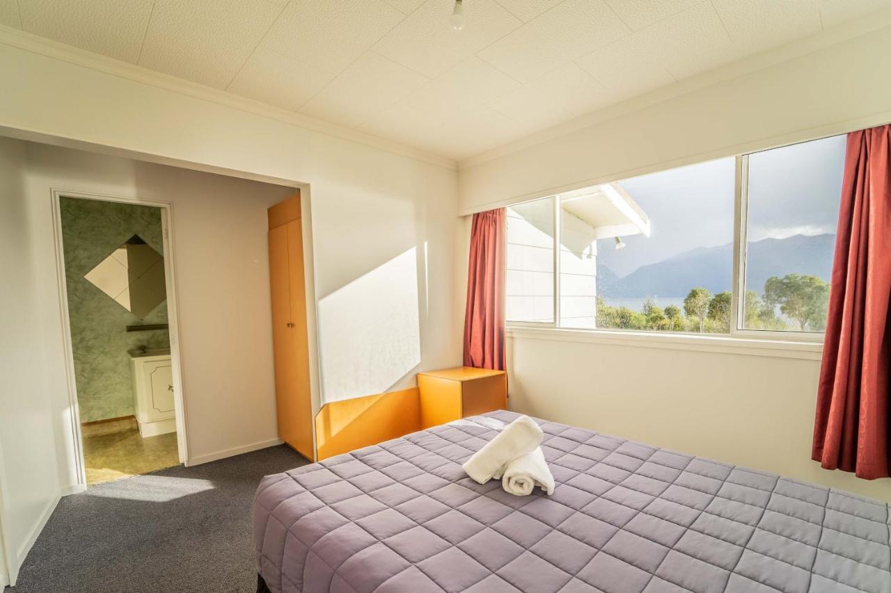 Fiordland National Park Lodge Te Anau Downs Exterior photo