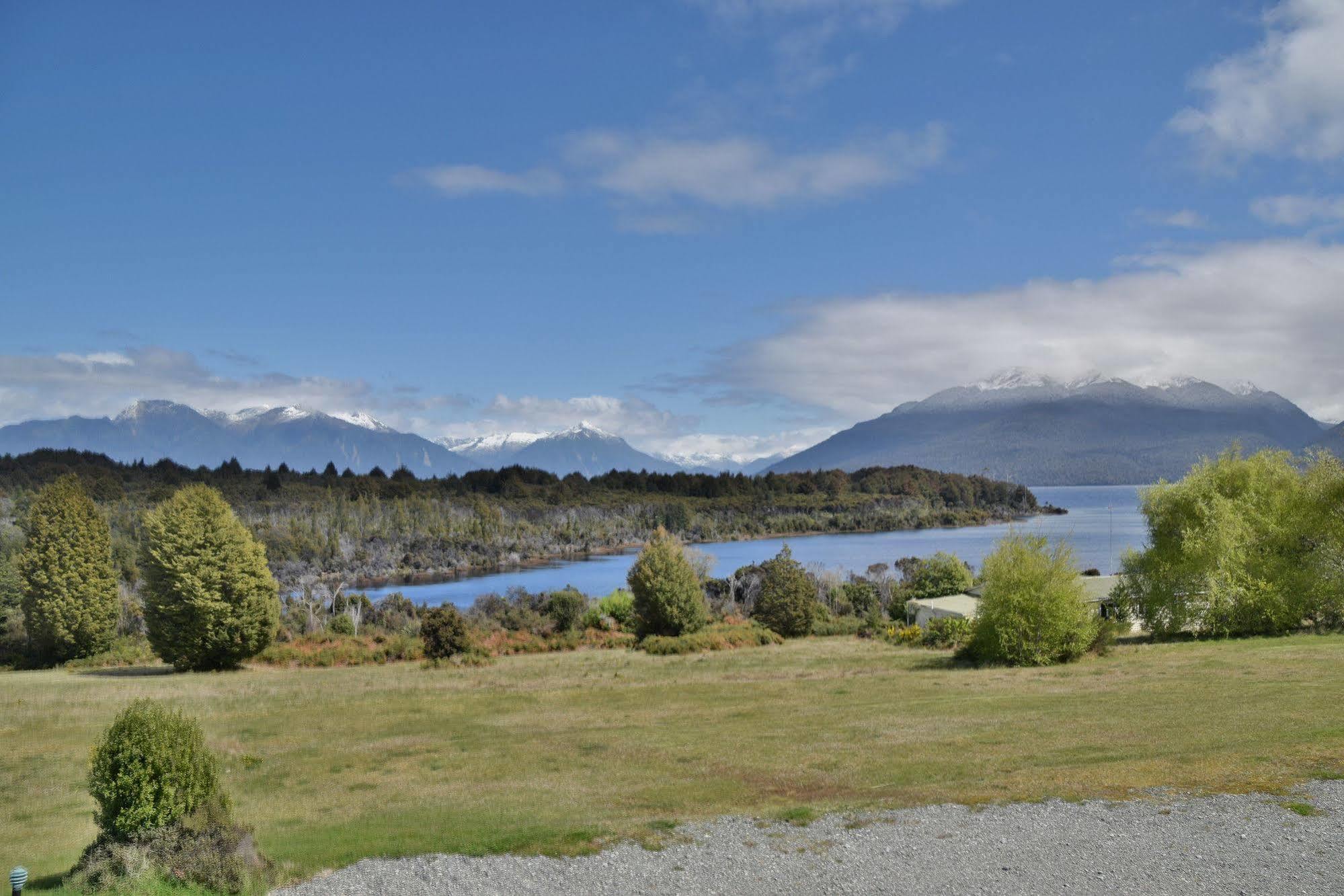 Fiordland National Park Lodge Te Anau Downs Exterior photo